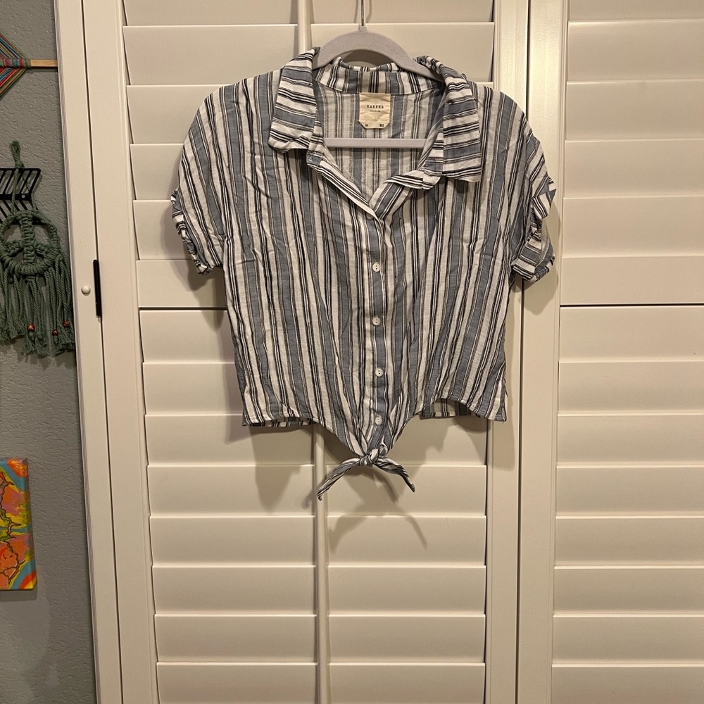 Francescas Harper Heritage Striped Button-Down Crop Top